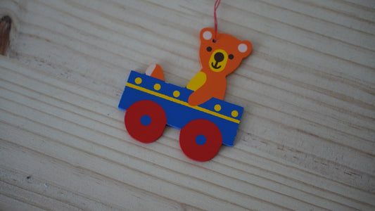 Heller クマと機関車